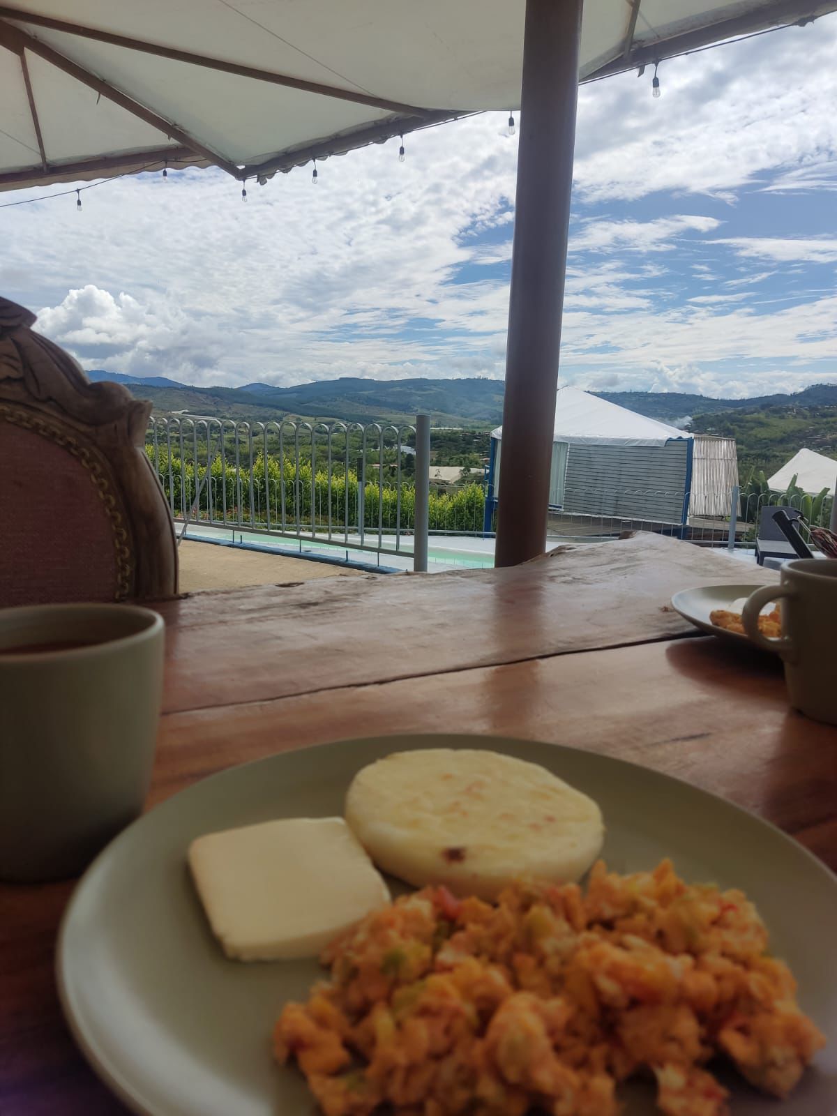 Desayuno con vista al valle